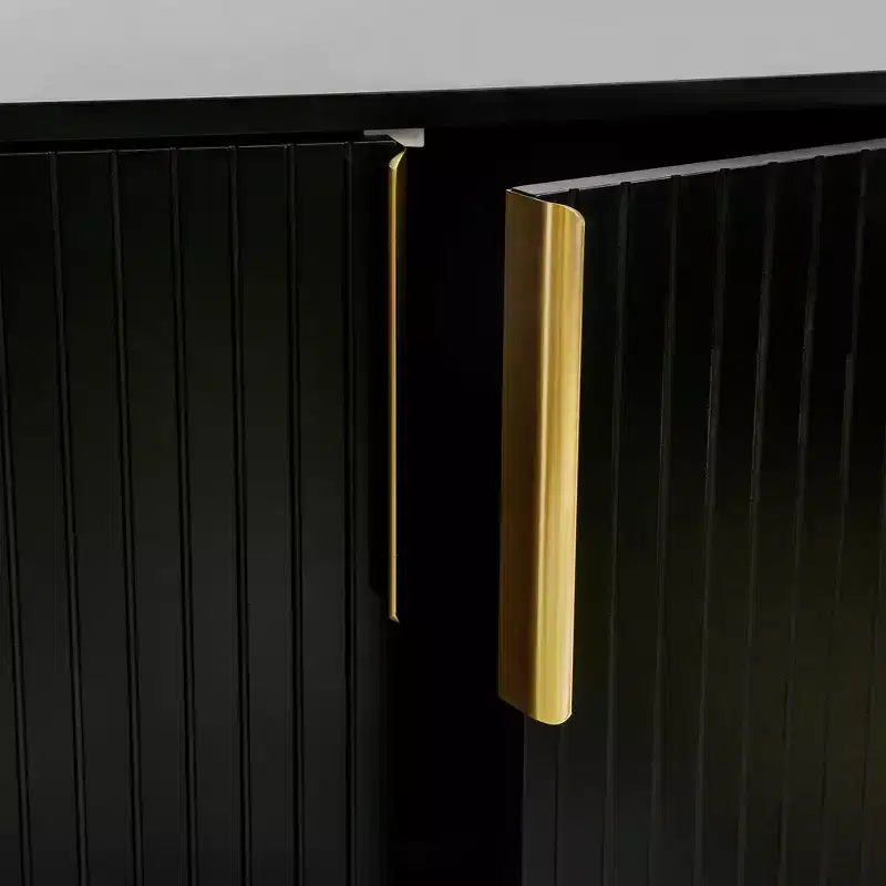 Mobile buffet credenza con 4 ante, maniglie in metallo e ripiani regolabili, nero
