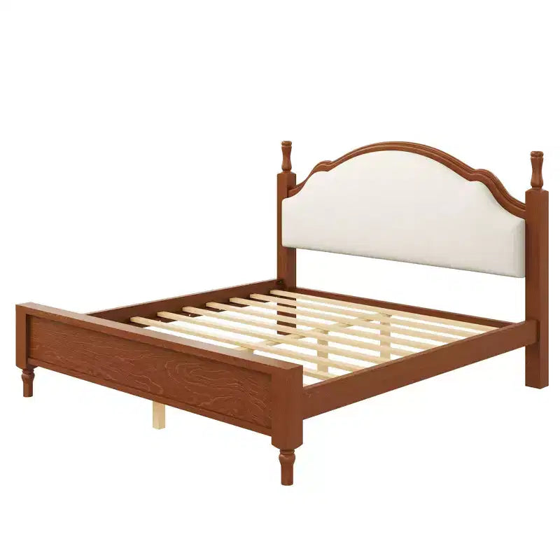 Letto a piattaforma in legno con testiera curva imbottita, pino e MDF