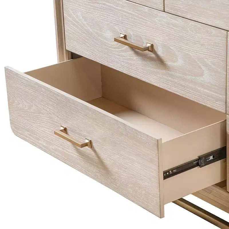 Cassettiera Boho a 7 cassetti con rivestimento interno in cedro, finitura rovere